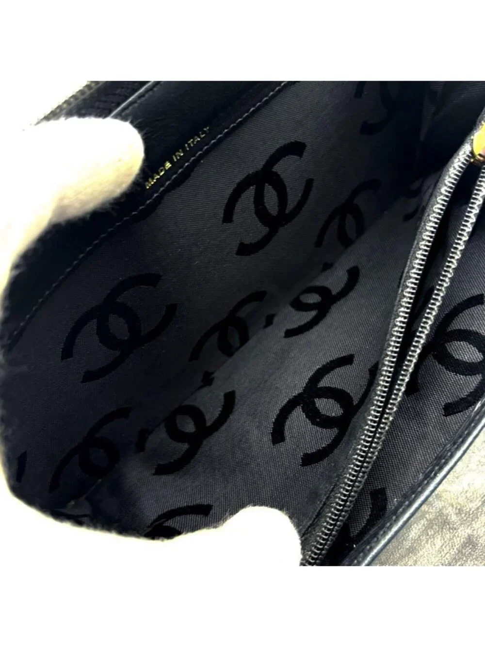 Chanel Wallet Coco Stitch Caviar Organizer